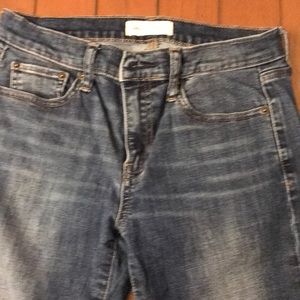 Gap jeans- in excellent condition- mid waist